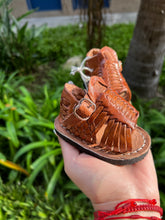Load image into Gallery viewer, Huaraches de Bebe